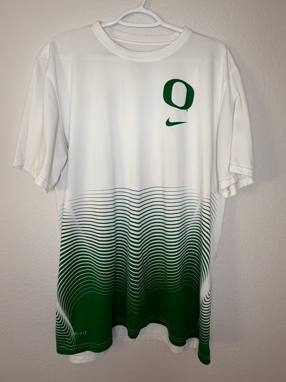 Nike Oregon Ducks Men’s XL Dri-FIT Nike Tee Athletic Shirt